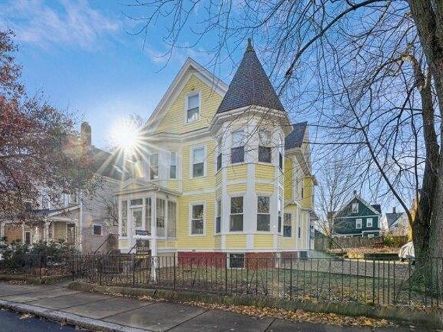 2 bedroom, Somerville MA 02144 105385506