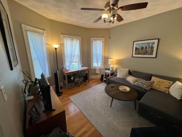 2 bedroom, Somerville MA 02144 LS100703609