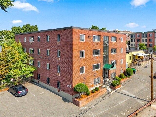 2 bedroom, Somerville MA 02145 105496932