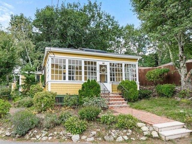2 bedroom, Saugus MA 01906 105443291