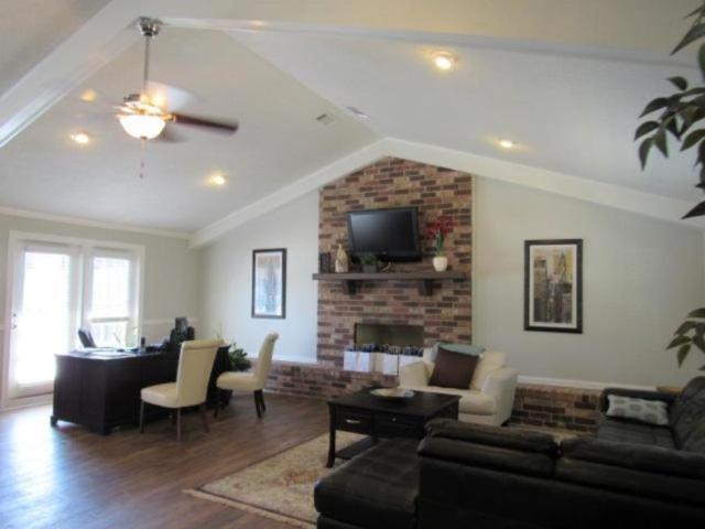 2 bedroom, Savannah GA 31406 105303700