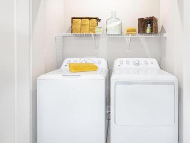 2 bedroom, Savannah GA 31407 105897115