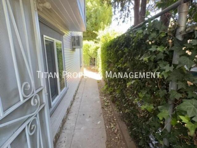 2 bedroom, Sacramento CA 95817 102751443