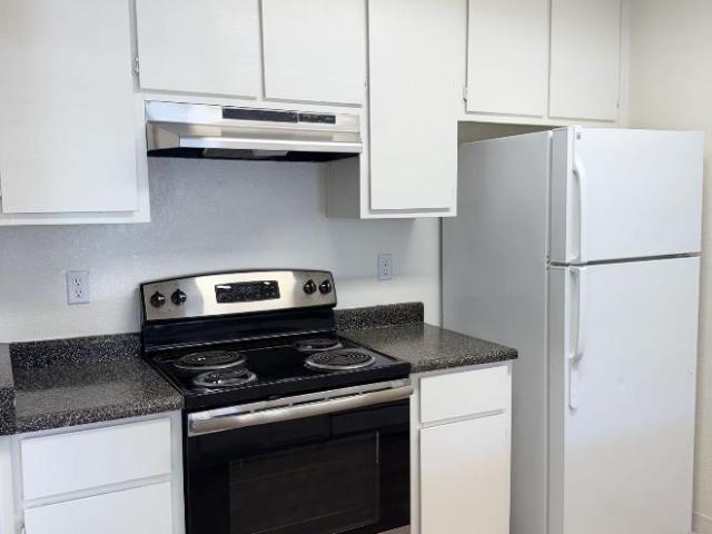 2 bedroom, Sacramento CA 95825 103280340