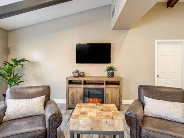 2 bedroom, Sacramento CA 95826 106213406