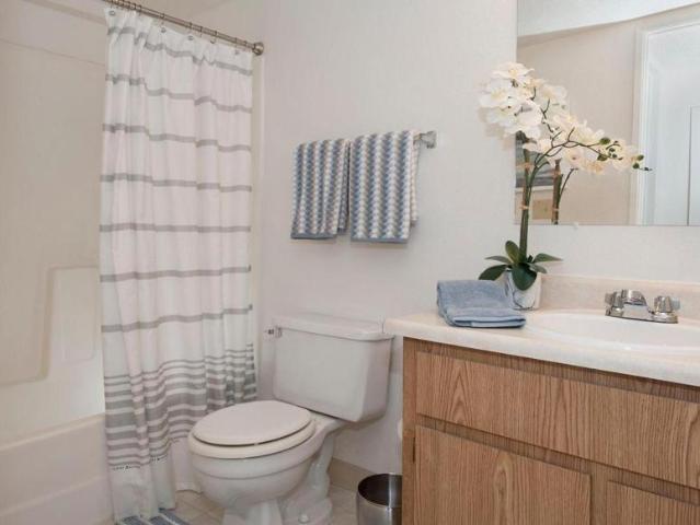 2 bedroom, Sacramento CA 95833 102765061
