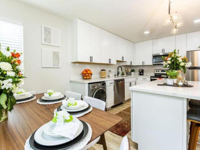 2 bedroom, Sacramento CA 95831 LS104452496