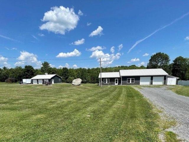 2 bedroom, Saint Albans ME 04971 105658777