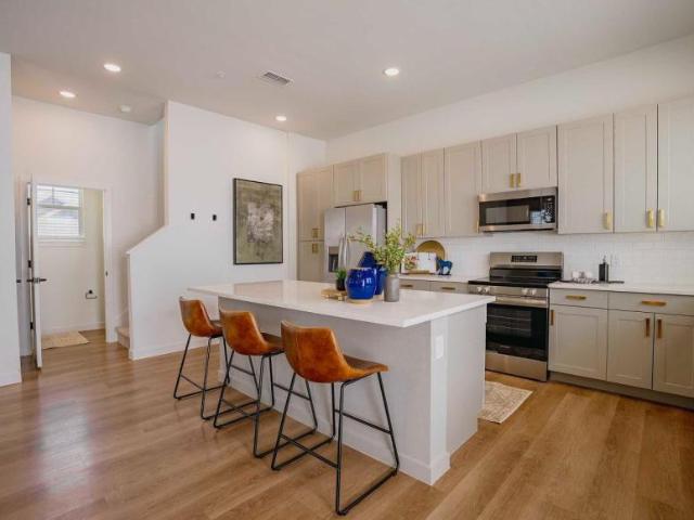 2 bedroom, San Antonio FL 33576 105357978
