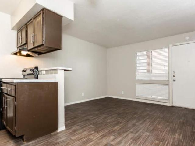 2 bedroom, San Antonio TX 78201 105952498