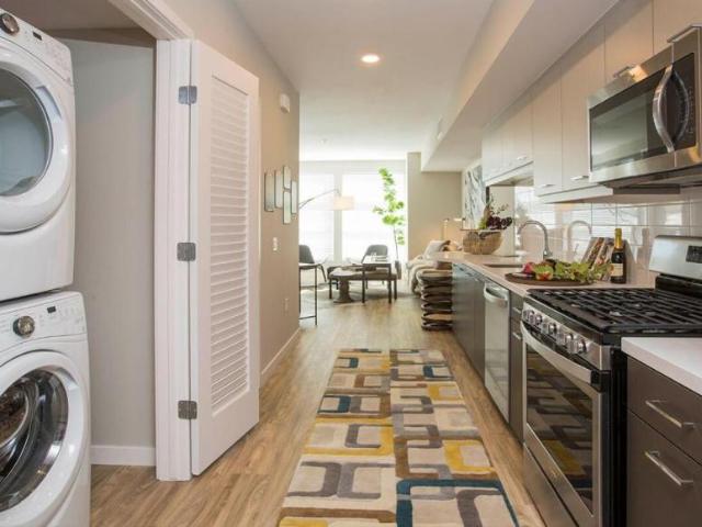 2 bedroom, San Diego CA 92101 LS102986247
