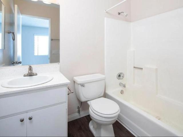 2 bedroom, San Diego CA 92102 105480800