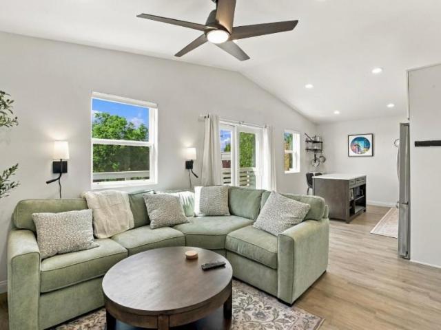 2 bedroom, San Diego CA 92102 105735785