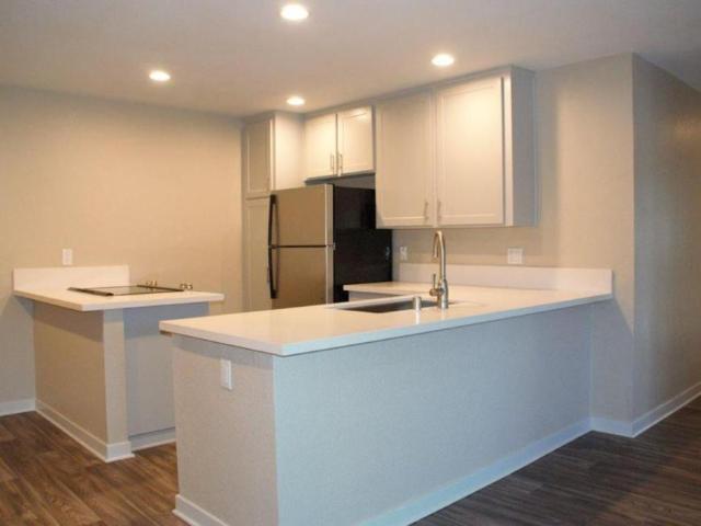 2 bedroom, San Diego CA 92110 102170442