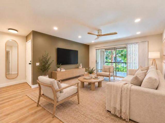 2 bedroom, San Diego CA 92128 105968144