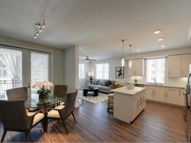 2 bedroom, San Diego CA 92130 105965443