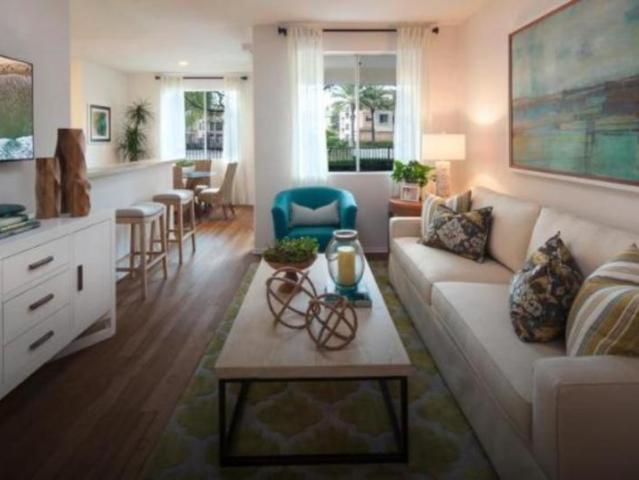 2 bedroom, San Diego CA 92130 106022122