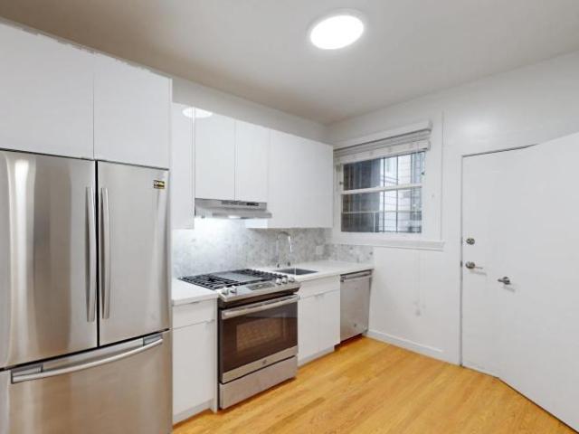 2 bedroom, San Francisco CA 94109 LS105778343