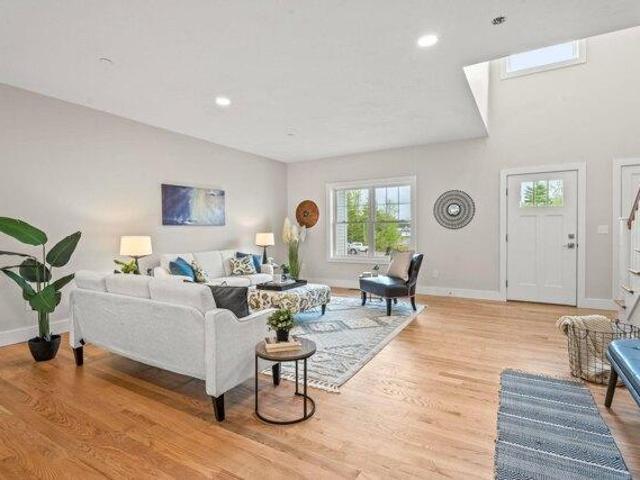 2 bedroom, Sandown NH 03873 104480328
