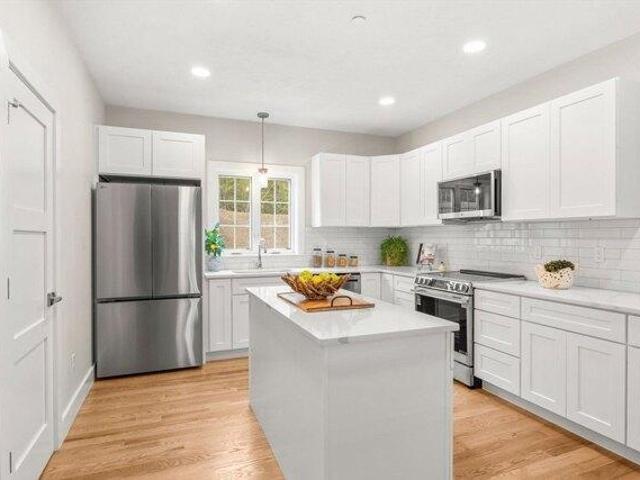2 bedroom, Sandown NH 03873 105365880