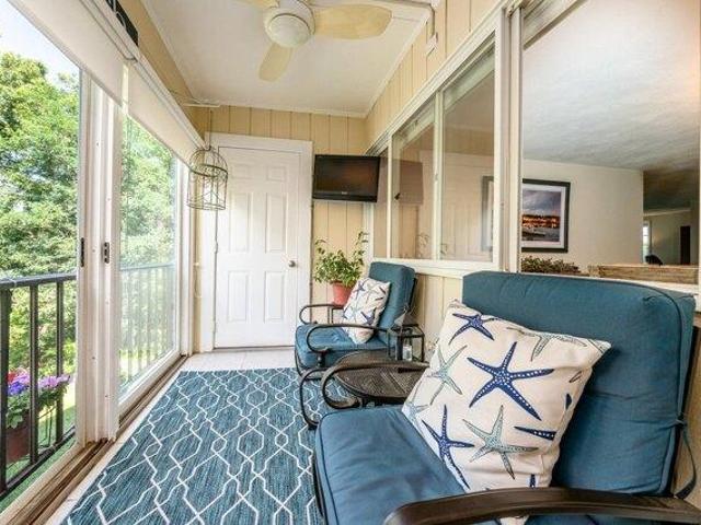 2 bedroom, Sandwich MA 02563 105590106