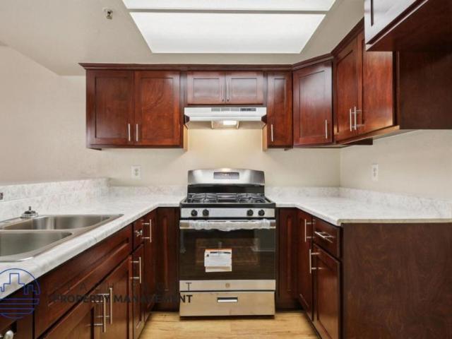 2 bedroom, Santa Ana CA 92706 105019542