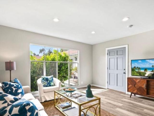 2 bedroom, Santa Monica CA 90404 103453780
