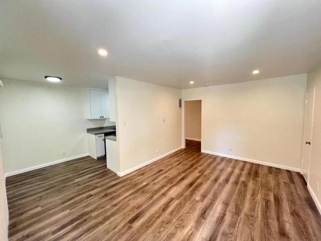 2 bedroom, Santa Monica CA 90405 LS105324306