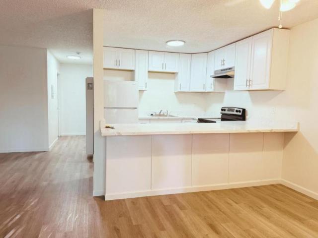 2 bedroom, Santa Rosa CA 95409 LS104744471