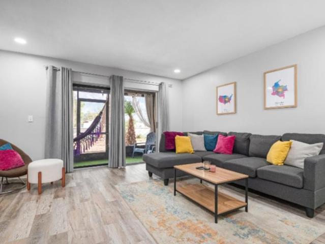 2 bedroom, Sarasota FL 34237 LS105521475