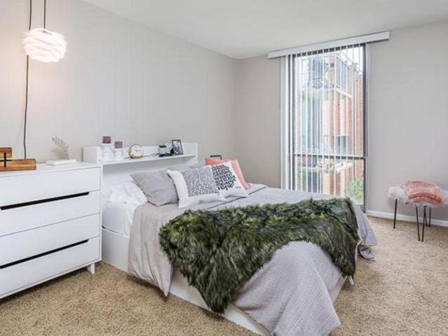 2 bedroom, Schaumburg IL 60193 106160847