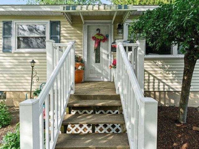 2 bedroom, Schenectady NY 12304 105320044