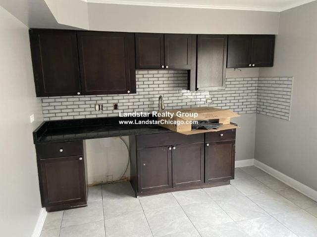 2 bedroom, Schiller Park IL 60176 105585769