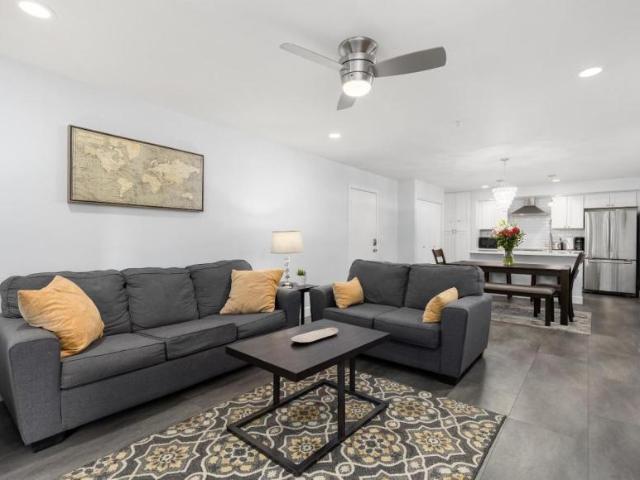 2 bedroom, Scottsdale AZ 85251 102808211