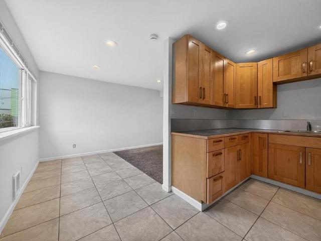 2 bedroom, Seattle WA 98144 106061312