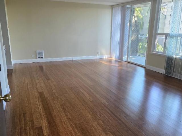 2 bedroom, Seattle WA 98199 LS105541143