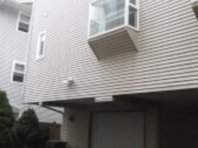 2 bedroom, Seattle WA 98103 105085734