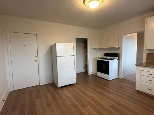 2 bedroom, Seattle WA 98106 LS105780766
