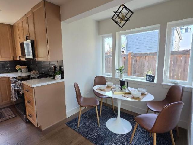 2 bedroom, Seattle WA 98116 105921469