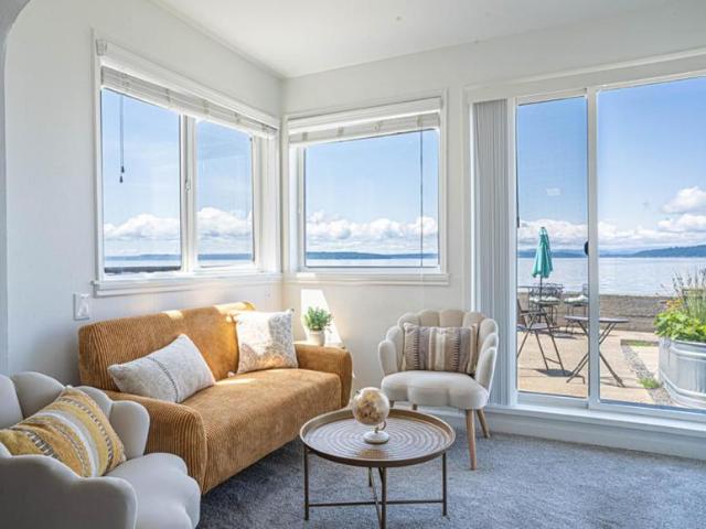 2 bedroom, Seattle WA 98116 LS104856571