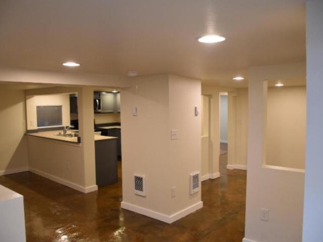 2 bedroom, Seattle WA 98118 105305316