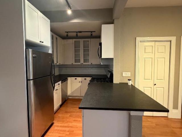 2 bedroom, Seattle WA 98122 106243140