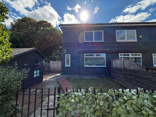 2 bedroom Semi Detached to rent in Pitkerro, DUNDEE