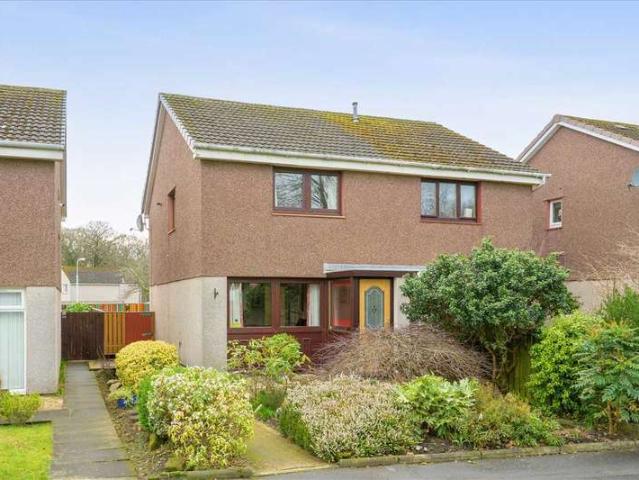 2 Bedroom Semi detached Villa House