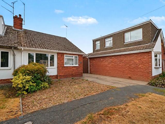 2 Bedroom Semi Detached Bungalow To Rent In Oakleigh Drive, Duston, Northampton, NN5