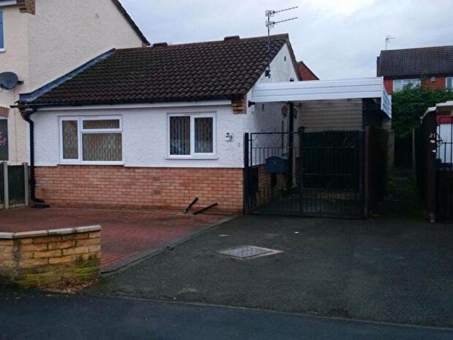 2 Bedroom Semi Detached Bungalow To Rent In Luccombe Drive, Alvaston, Derby, DE24