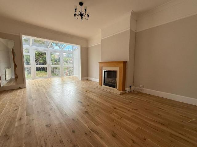 2 bedroom semi detached bungalow to rent