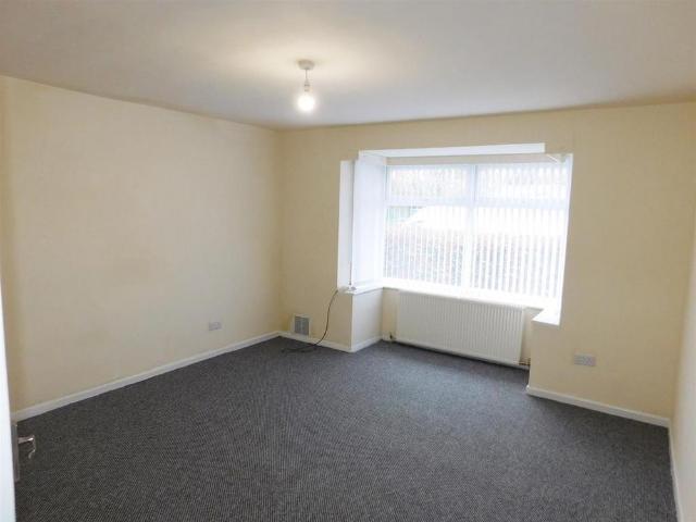 2 bedroom semi detached bungalow to rent