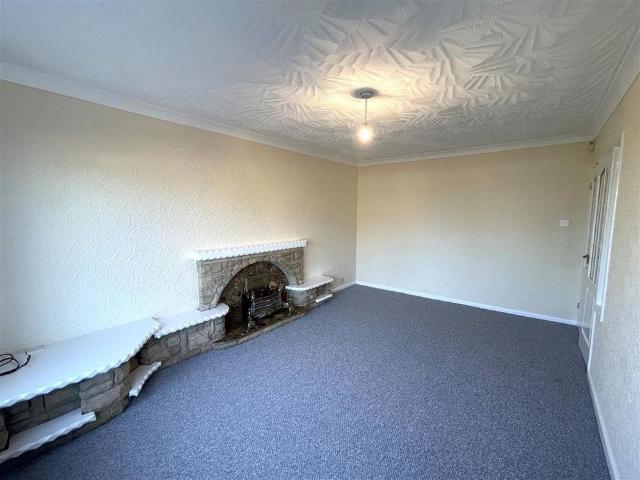 2 bedroom semi detached bungalow to rent