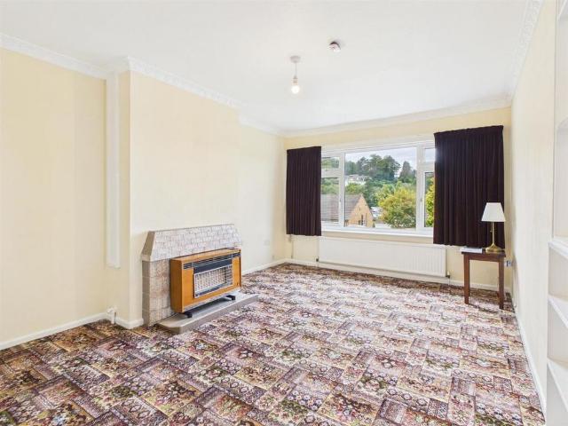 2 bedroom semi detached bungalow to rent